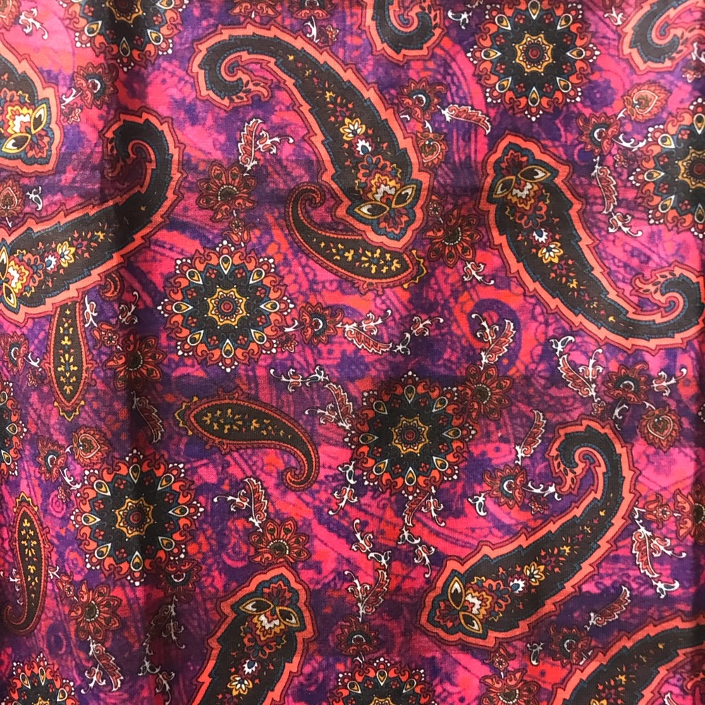 BNWT LULAROE CASSIE